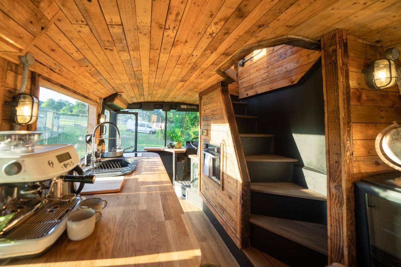 Delightful 2 Bed Double Decker Bus With Hot Tub Hotel Uckfield Buitenkant foto